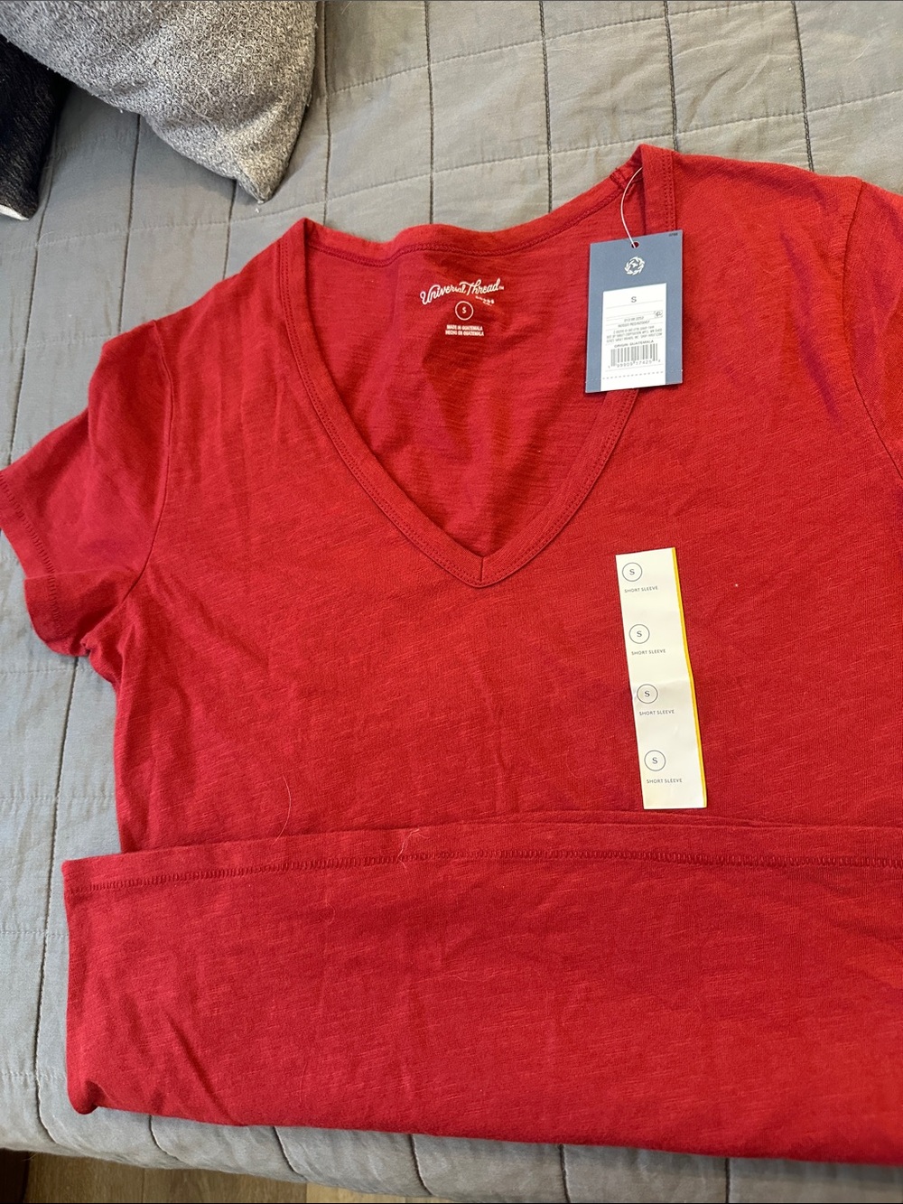 Universal Thread Deep Red Scoop Neck Women's Tee